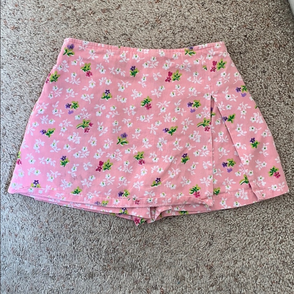 Girls floral skort size Small fast friends